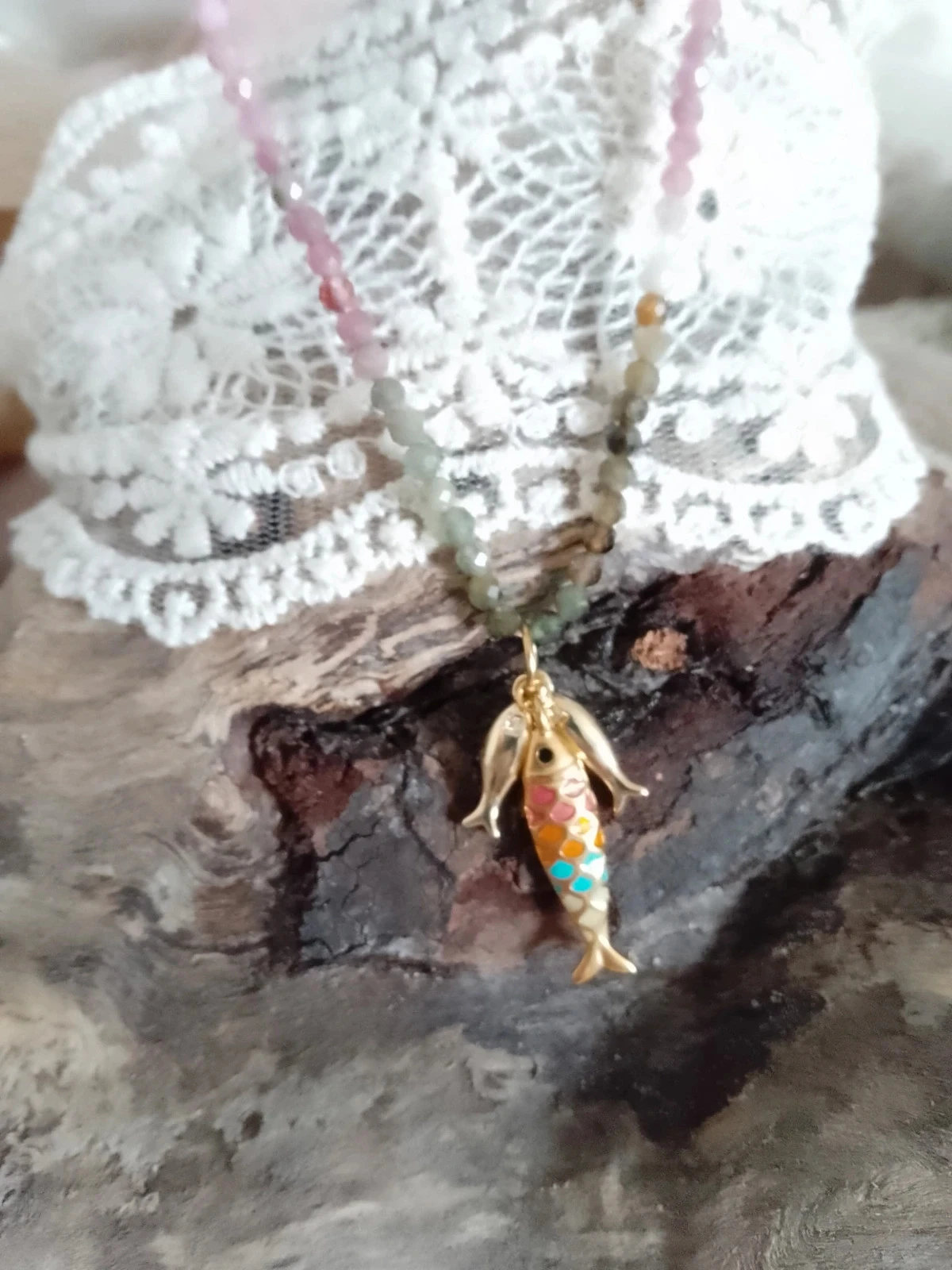 Collier pierres naturelles de tourmaline et poissons dorés – photo 5